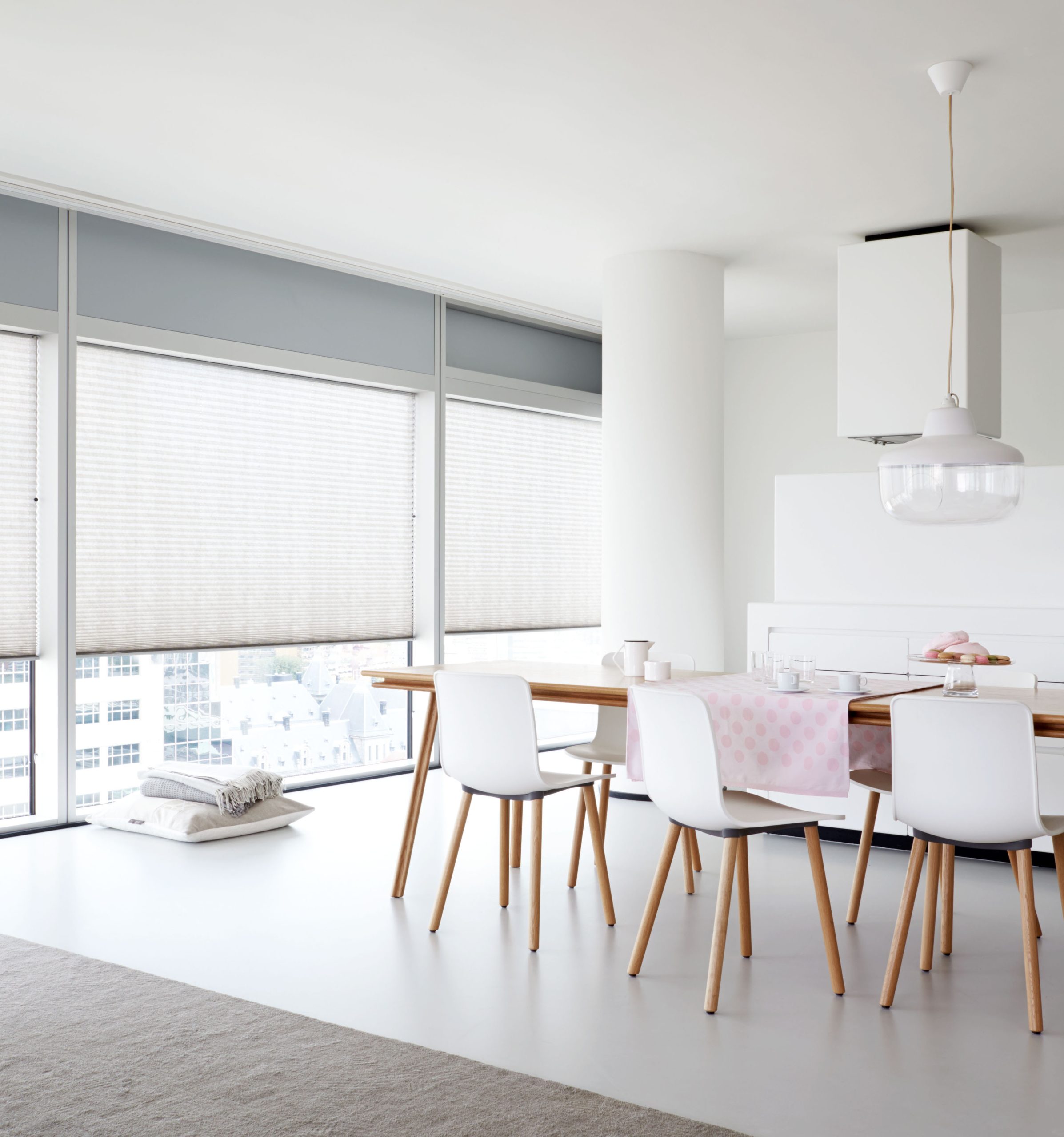 Plissé gordijnen breed raam | Home Interior