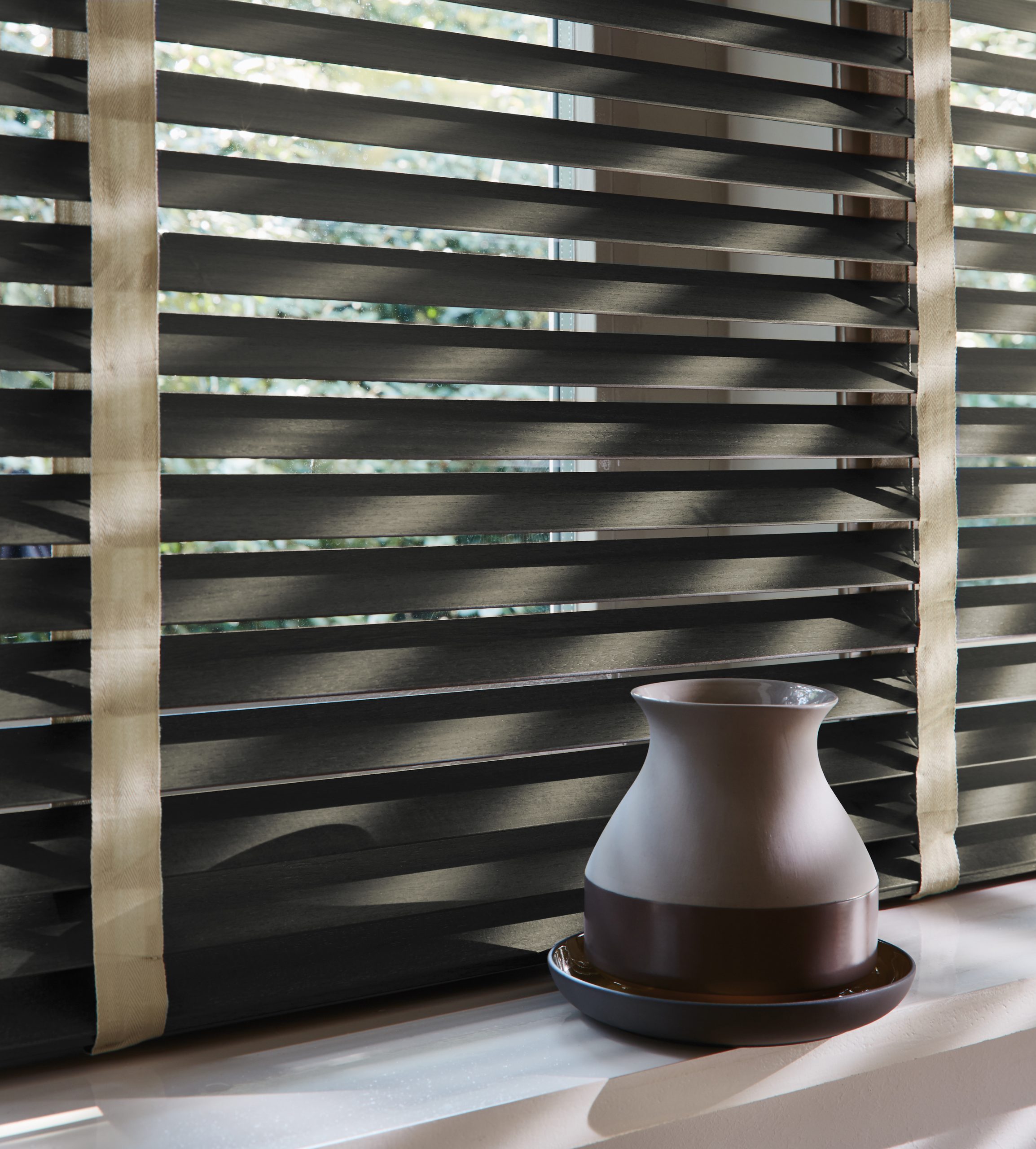 Houten jaloezieën bij Home Interior