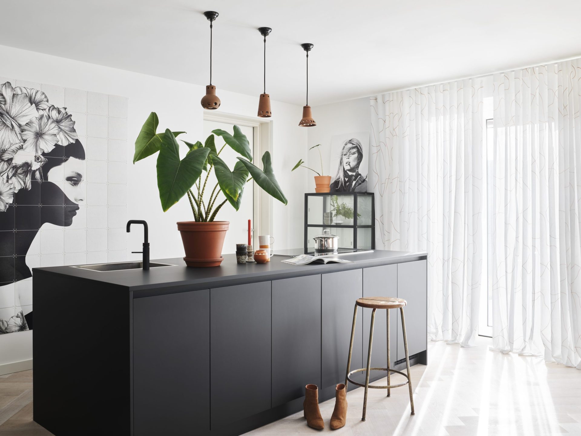 De juiste confectie voor perfecte gordijnen vind je bij Home Interior!a