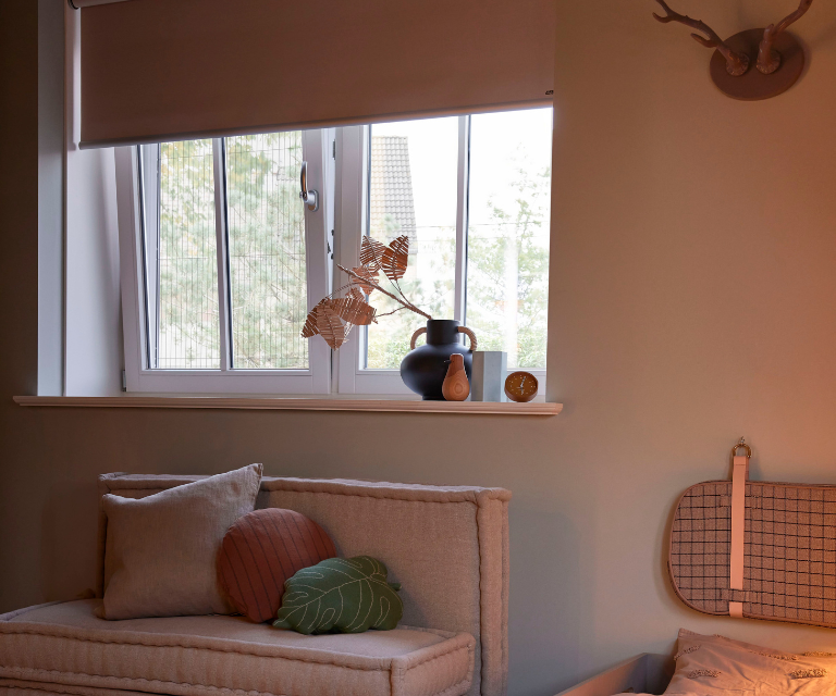 Hor op slaapkamer voor draaikiepraam