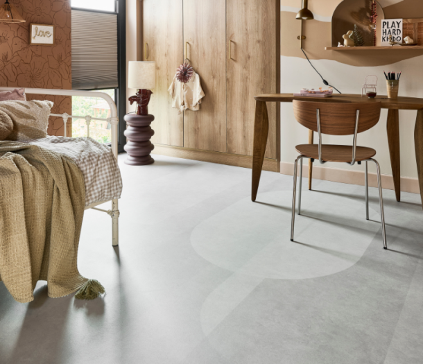 Vinyl betonlook in de slaapkamer