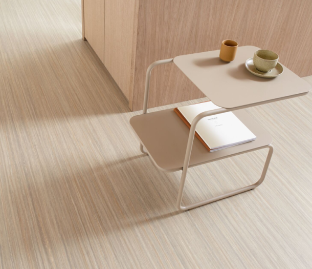 Detail foto van licht eiken marmoleum vloer - Linear Silt Stone