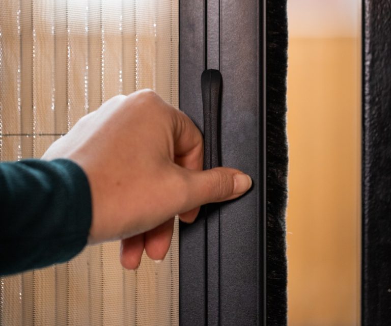 Close-up foto van een plisse hordeur