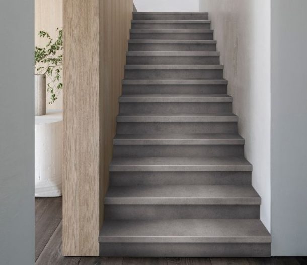 Een betonlook pvc-traprenovatie