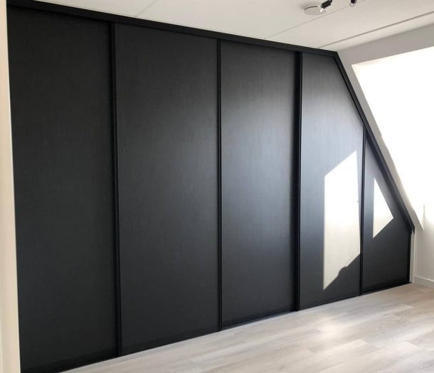 Kast – Allure – schuin – zwart – zolder – vierkant